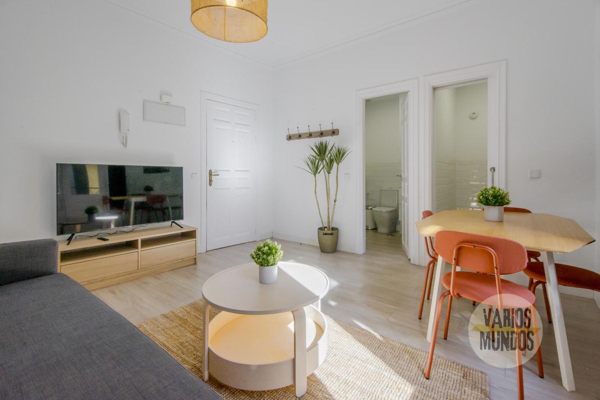Elegant Apt Para 4Pax En Las Letras-Cortes Madrid Ngoại thất bức ảnh