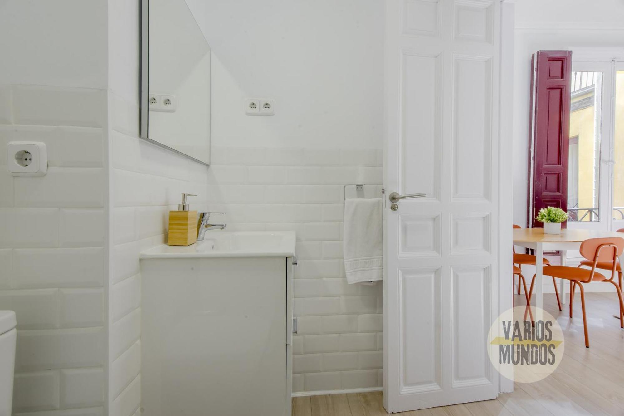 Elegant Apt Para 4Pax En Las Letras-Cortes Madrid Ngoại thất bức ảnh